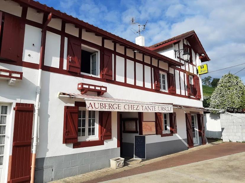 Auberge Chez Tante Ursule Cambo-les-Bains Buitenkant foto
