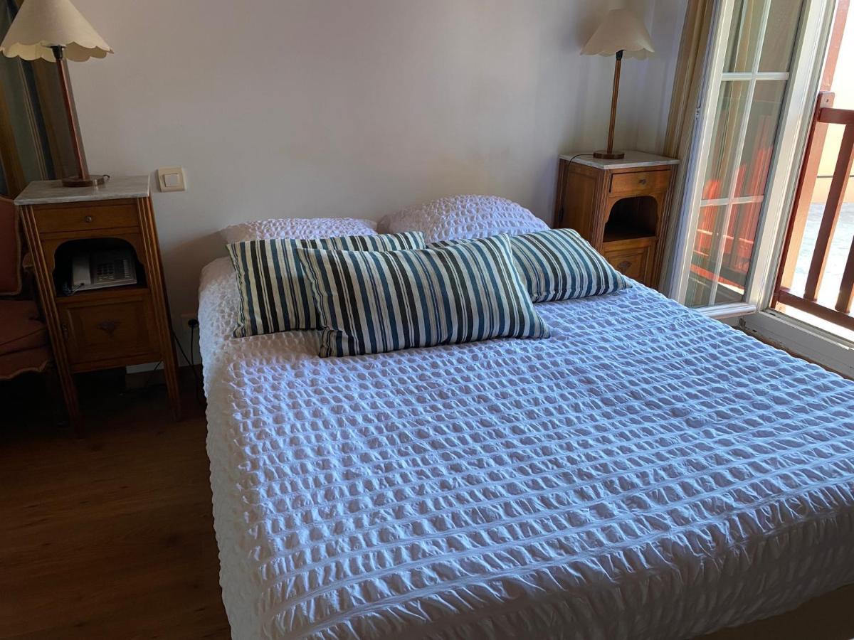 Auberge Chez Tante Ursule Cambo-les-Bains Buitenkant foto