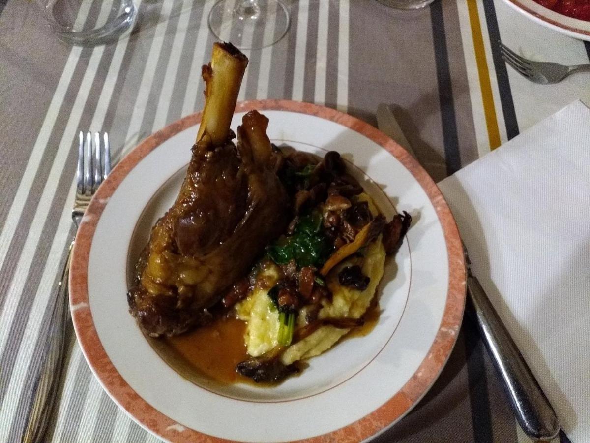 Auberge Chez Tante Ursule Cambo-les-Bains Buitenkant foto