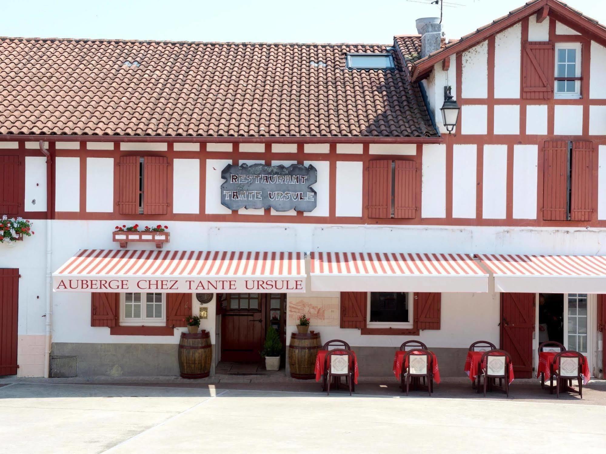 Auberge Chez Tante Ursule Cambo-les-Bains Buitenkant foto