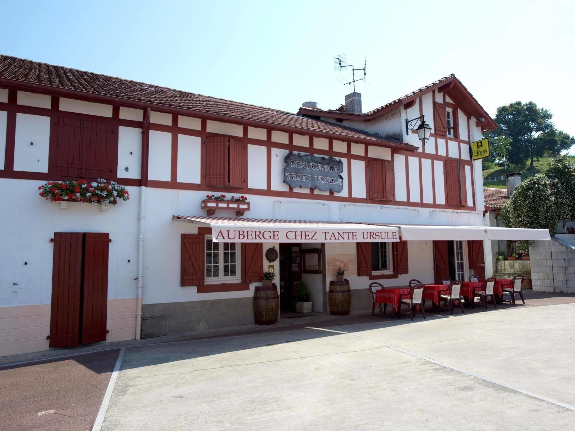 Auberge Chez Tante Ursule Cambo-les-Bains Buitenkant foto