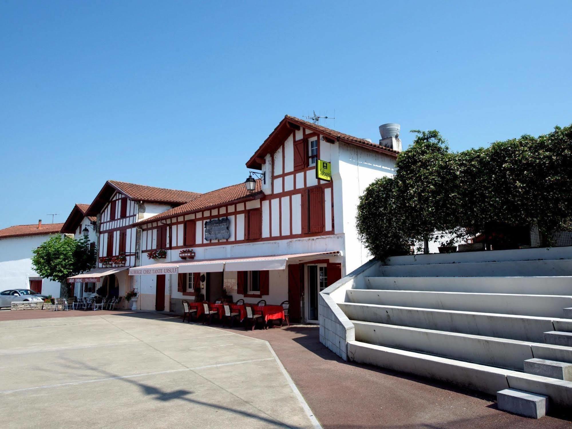 Auberge Chez Tante Ursule Cambo-les-Bains Buitenkant foto